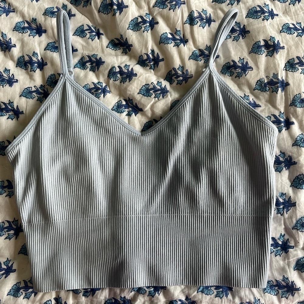 Light blue cropped ribbed tank top